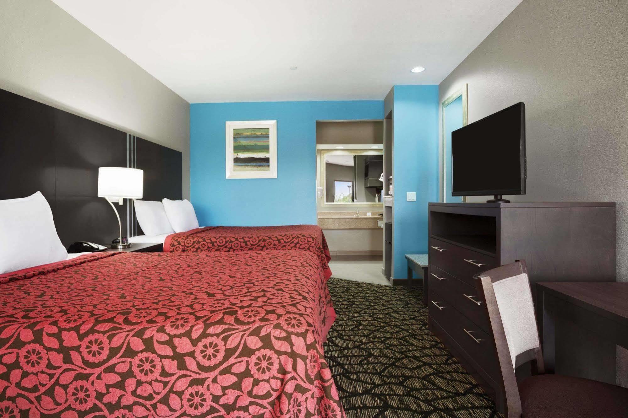 Days Inn & Suites By Wyndham Houston North-Spring Westfield Exterior foto